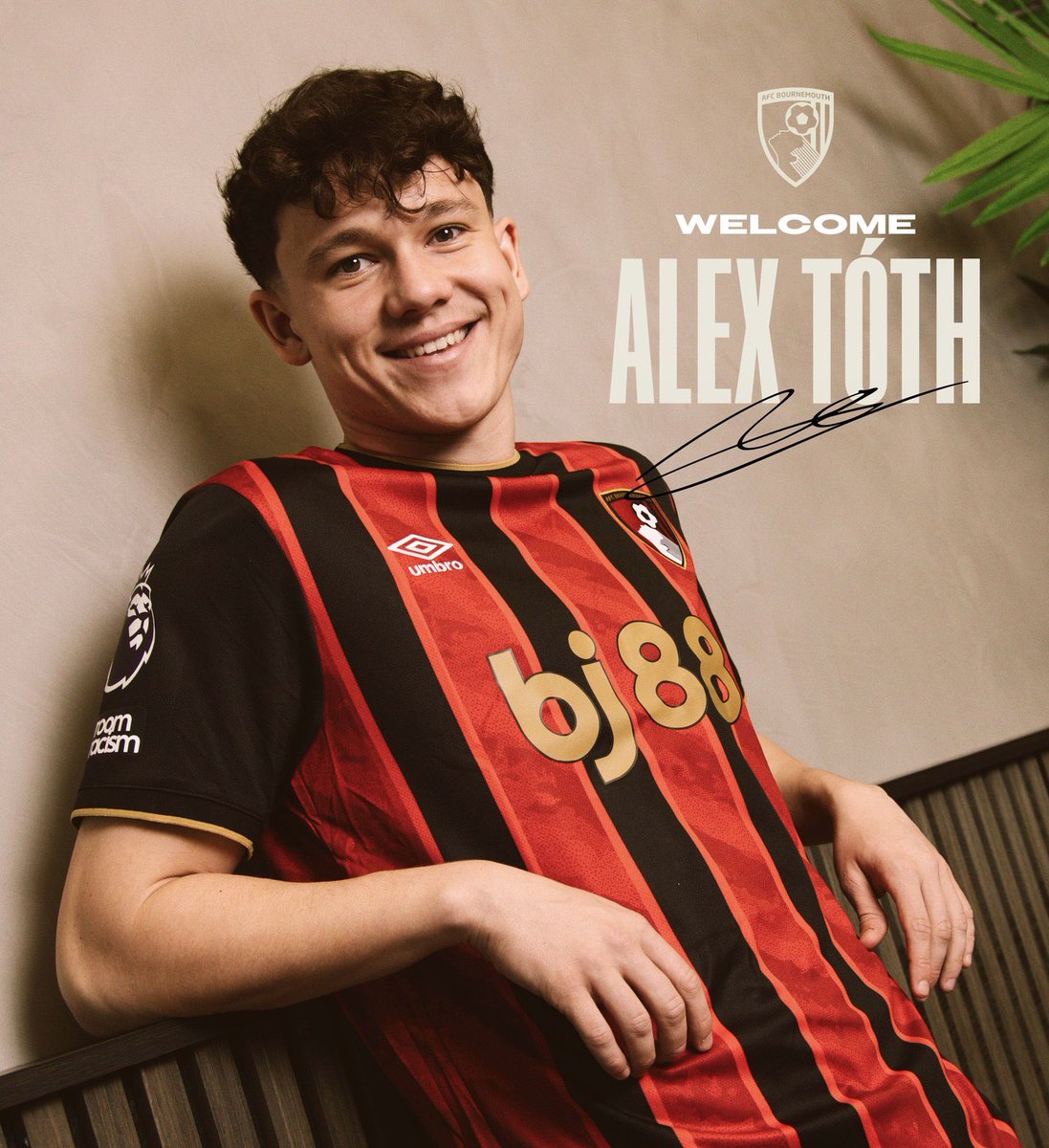 francGuerrieri's tweet photo. Alex #Toth al #Bournemouth è un affare da €15M bonus compresi 🇭🇺🍒🔴⚫️

La #Lazio aveva un accordo col giocatore ma non col Ferencvaros, al quale aveva offerto €10M 

#calciomercato https://t.co/c1FmRI80cZ