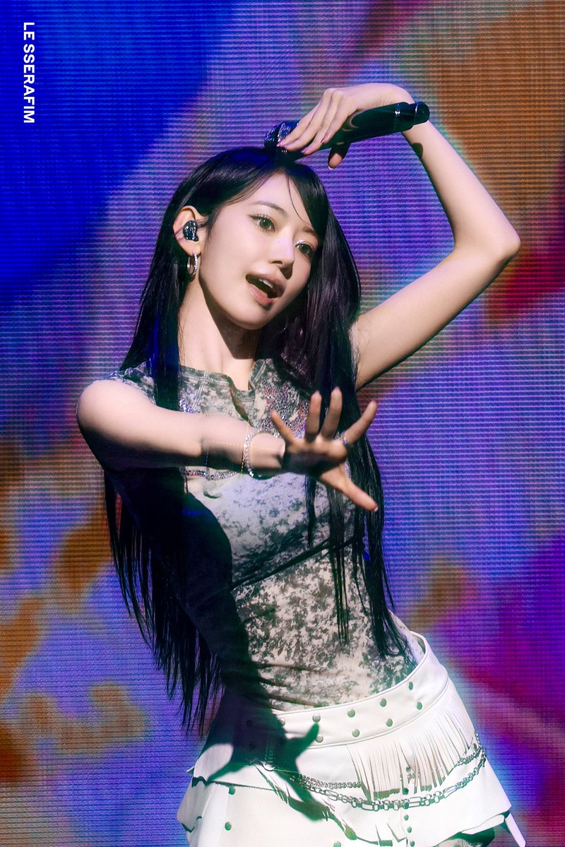 SAKURA - 2025 LE SSERAFIM TOUR 'EASY CRAZY HOT' IN NORTH AMERICA