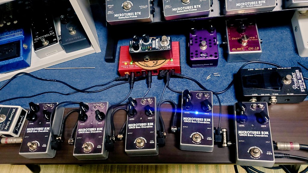 バタやん tweet media