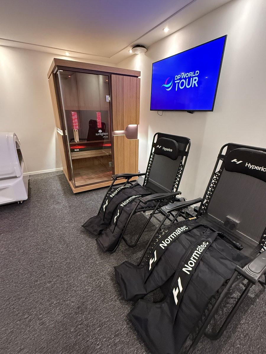 Etpi's tweet image. Our @Etpi performance unit and recovery set up for players this week @DubaiDCGolf
