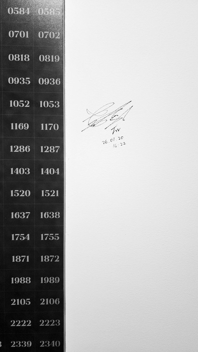 _BTSMoments_'s tweet image. #V visited his TYPE 非 exhibition and left his message 😭

🐻 I really enjoyed looking around ◡̈ 
– Kim Taehyung Thv

TYPE 非 BY TAEHYUNG
TYPE 非 IS HERE 
#VxFriezeHouseSeoul 
#V_TYPE非 #TYPE_非
