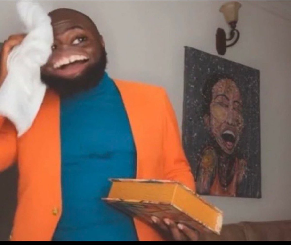 Unpopular opinion 
Soft life starts with hardwork 😃
Some thinks life chooses who to Favour and who not to.