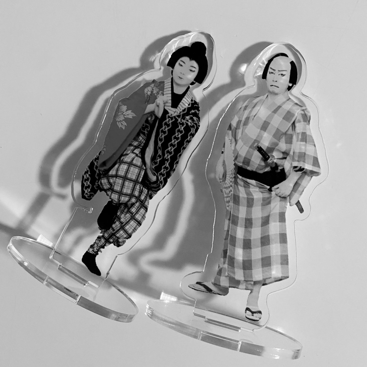 色々あってアクリルスタンドをサンプル作成してみましたがアクスタの