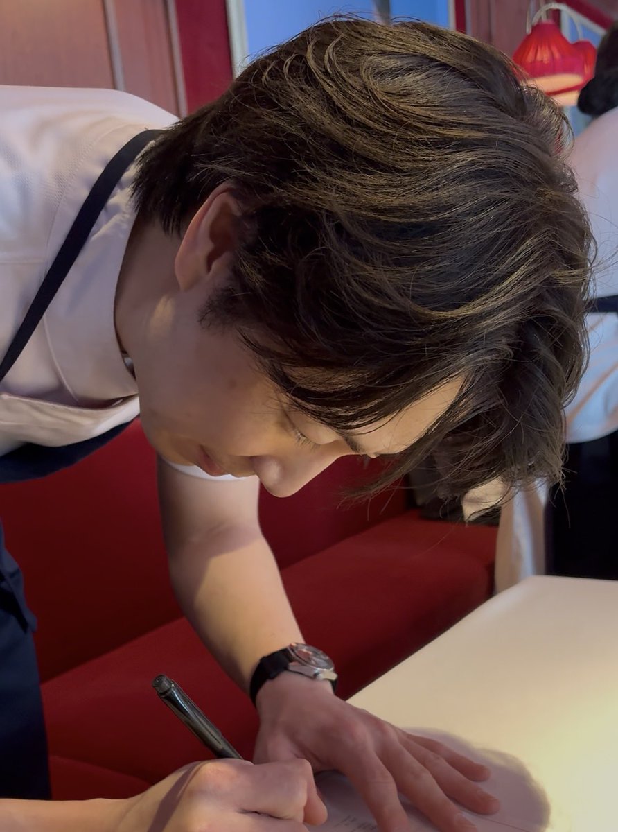 ___0___0______0's tweet image. 와 영상으로 올리니까 화질 뭐냐?
ㅈㅉ 짜증나네
집중 종웑 캡쳐해서 올립니다