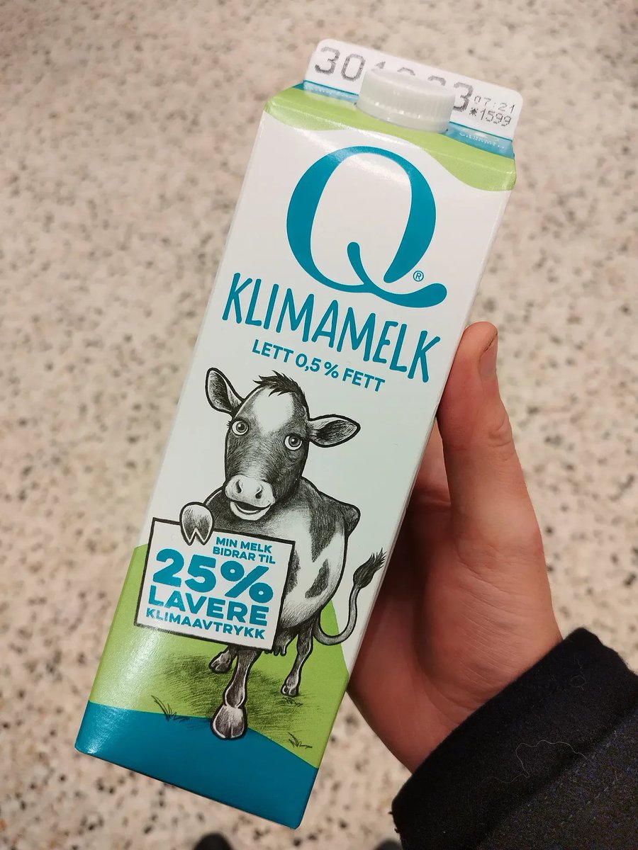 En Norvège, on vend un "lait pour le climat", issu de vaches traitées au Bovaer, un produit sensé les empêcher d'émettre du méthane mais qui empoisonne l'estomac des vaches et le lait. A bas l'escrologie, retour à l'agriculture  respectueuse de la nature !
petersweden.org/p/they-are-poi…