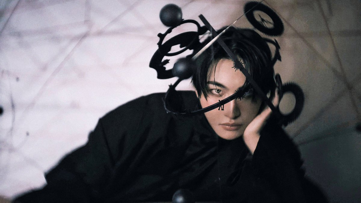 lovingwhatIhear's tweet photo. Songzio 26 Spring Summer Campaign Behind🤍

#성화 #SEONGHWA #에이티즈 #ATEEZ https://t.co/MES10sG95e