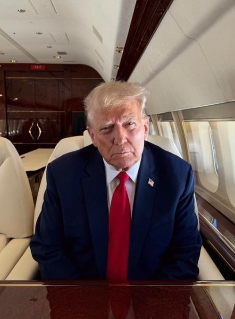 ᶜᵒᵐᵐᵉᶰᵗᵃʳʸ Q(MEGA TRUMP) tweet media