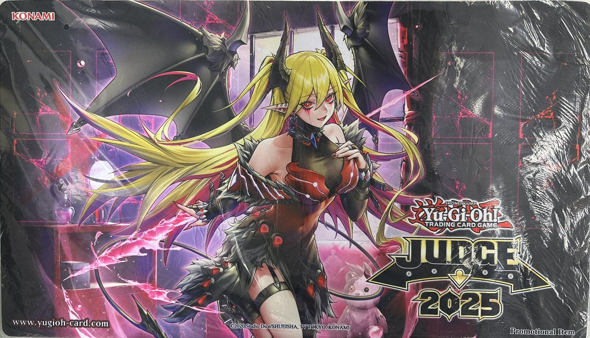 遊戯王 未開封プレイマット①】 紅涙の魔ラクリモーサ【JUDGE 2025