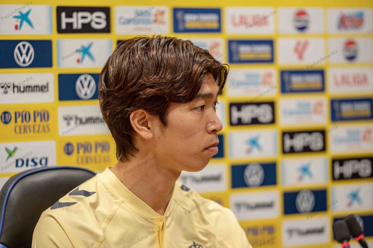 📣 Diferentes imágenes de la presentación de Miyashiro como nuevo delantero de la <a href="/UDLP_Oficial/">UD Las Palmas</a> 
<a href="/UdPasion/">Pasión Amarilla</a> 📸 🇯🇵🐥📲
#PasionAmarilla #LaUnionHaceLasPalmas #GranCanaria #LaLigaHypermotion