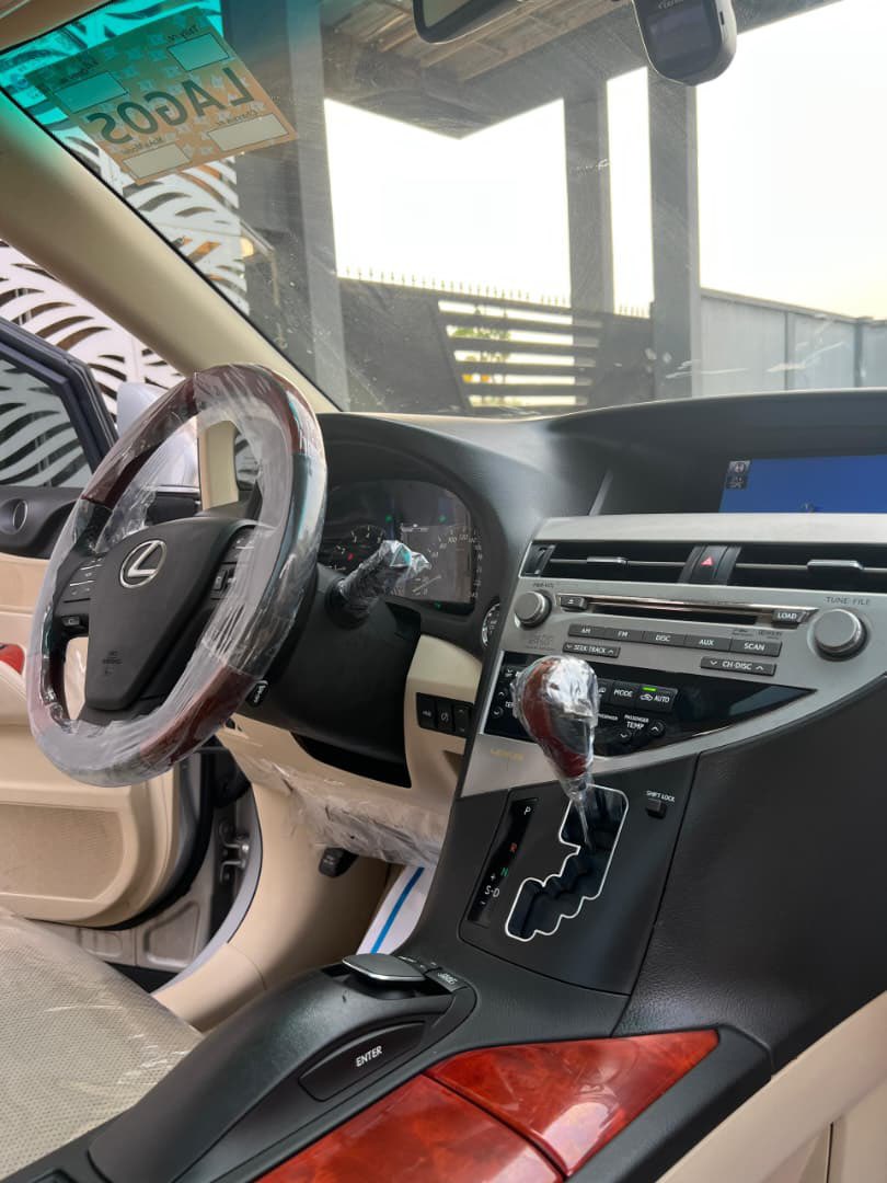 OWELLE🦅 tweet media