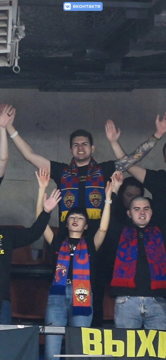 CStepa's tweet image. Это что за варриорс? @bapyasha