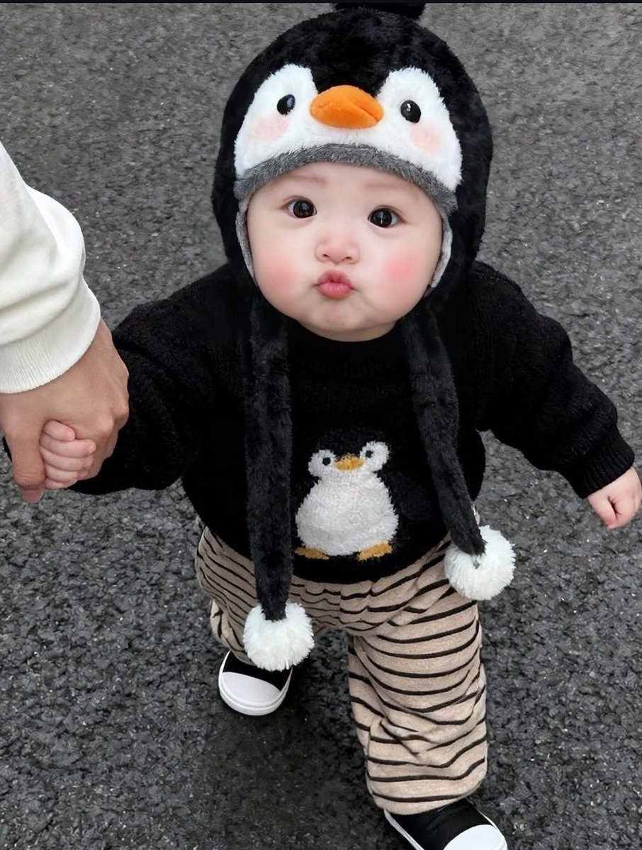 i8903i's tweet image. 