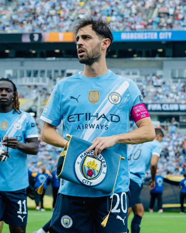 Culernews's tweet image. 🚨 ÚLTIMAS NOTÍCIAS: O Barça decidiu contratar Bernardo Silva, que está livre no mercado neste verão. O jogador já tomou a decisão de deixar o City.

🗞️ @elchiringuitotv