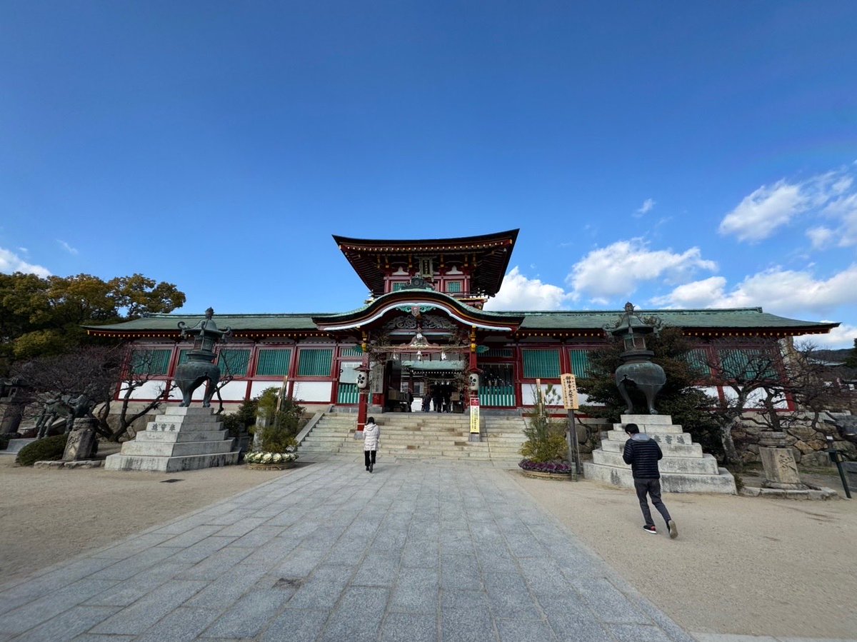 yuwawra's tweet photo. 三社参り
津和野　太皷谷稲成神社
山口　山口大神宮
防府　防府天満宮 https://t.co/8wbdQg9bya