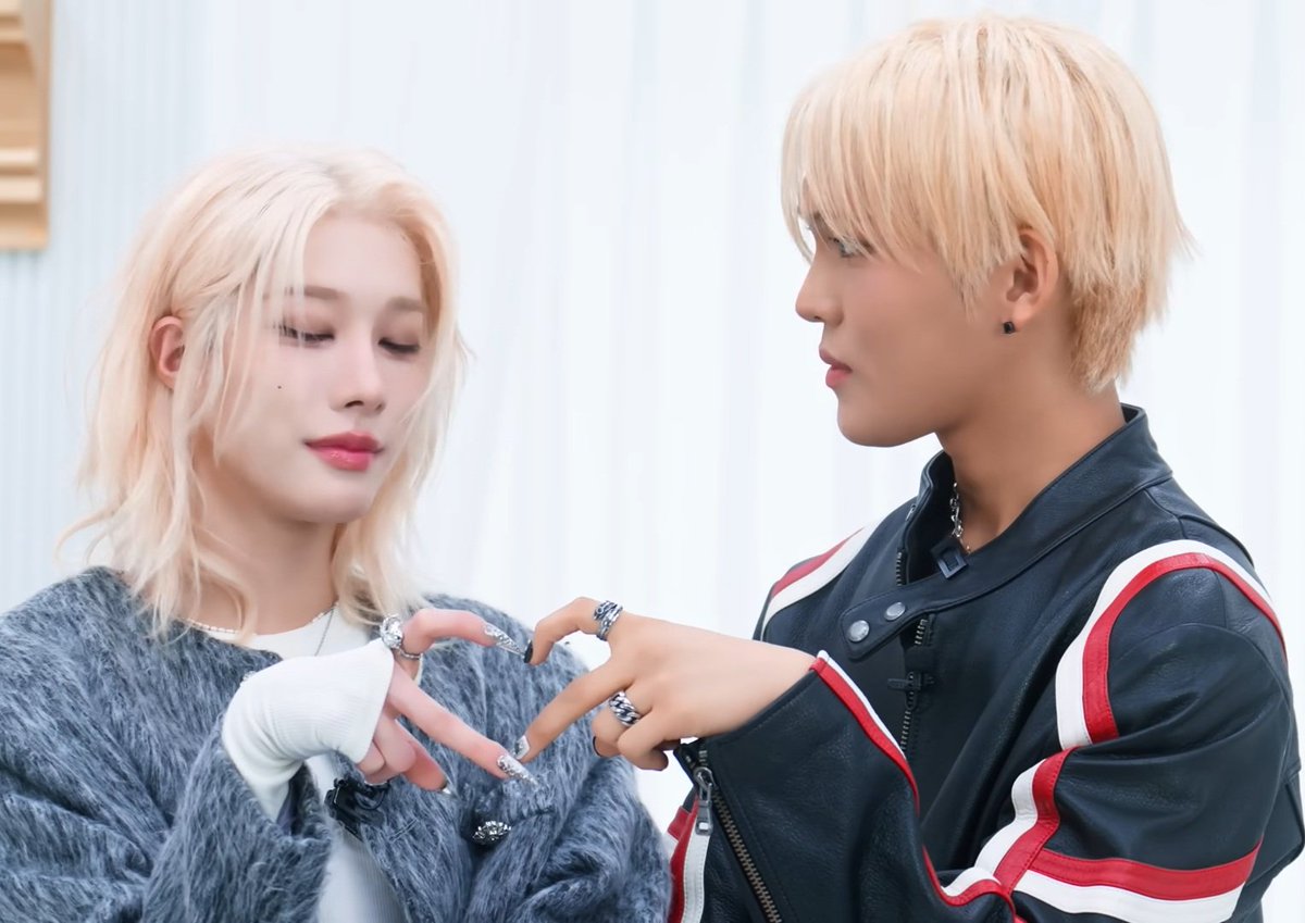 이런 시선의 엇갈림을 너무 사랑함
......