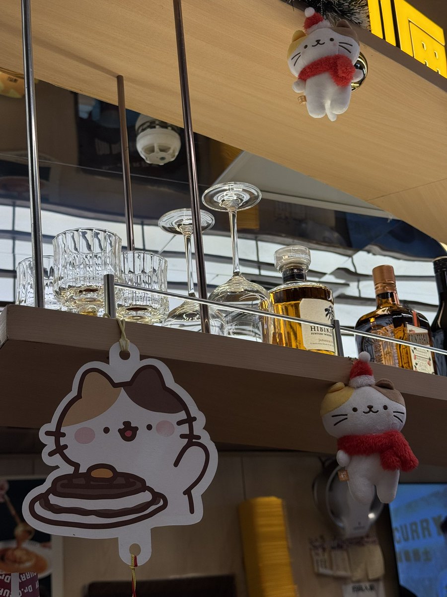 오므라이스 가게 캐릭터 씹졸귀몬스터임
밥먹으면 기여운 고양이 스티커두 줌!!!