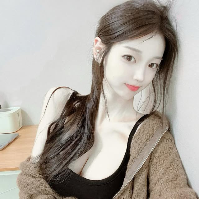 大奶妹 tweet media