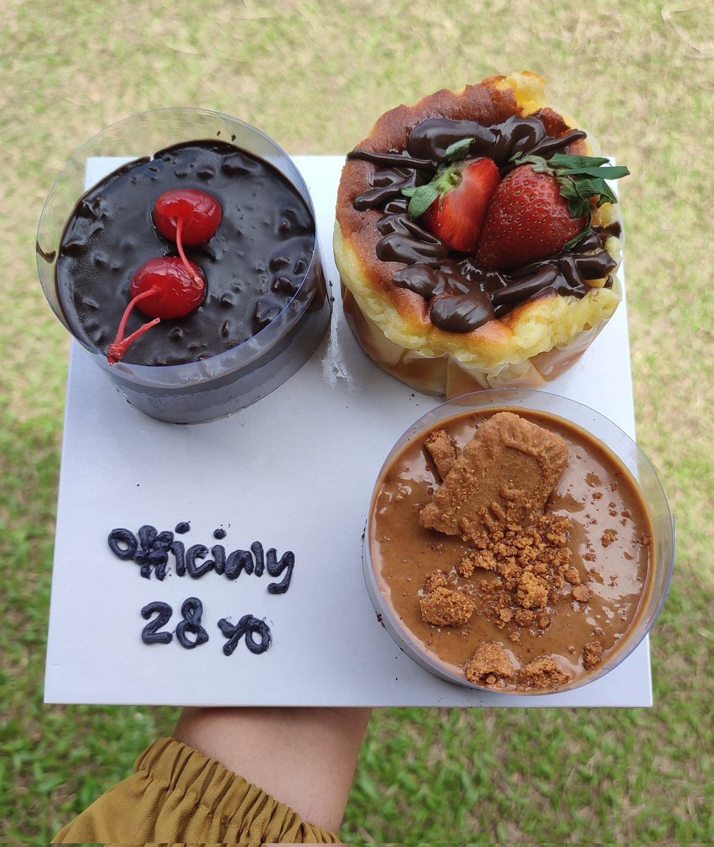 besyftrii's tweet photo. Alhamdulillah 
Officially 28yo 🫶✨ https://t.co/FlNfflp4Ty