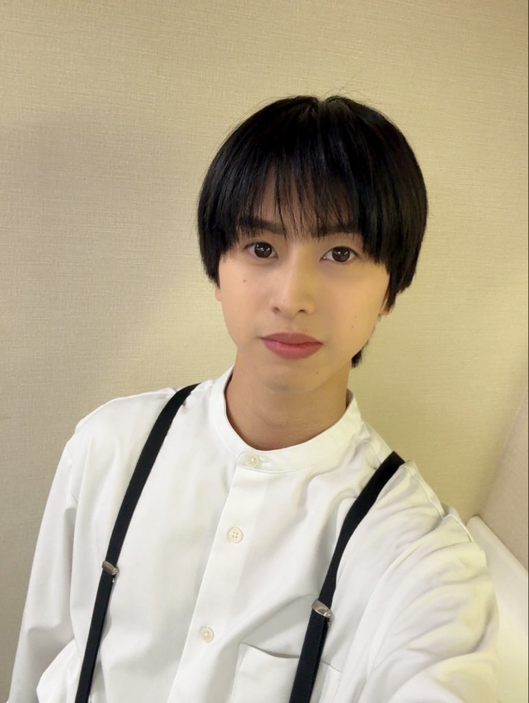 sato_jun45's tweet image. 舞台UNREAL-不条理雑貨店-

4日目2公演にご来場頂きありがとうございました！！
風が強くて寒いので体調には気をつけて下さい！！

明日も2公演です！
お待ちしております✨️

こちらの衣装でも✨️✨️
#アンリアル
#UNREAL