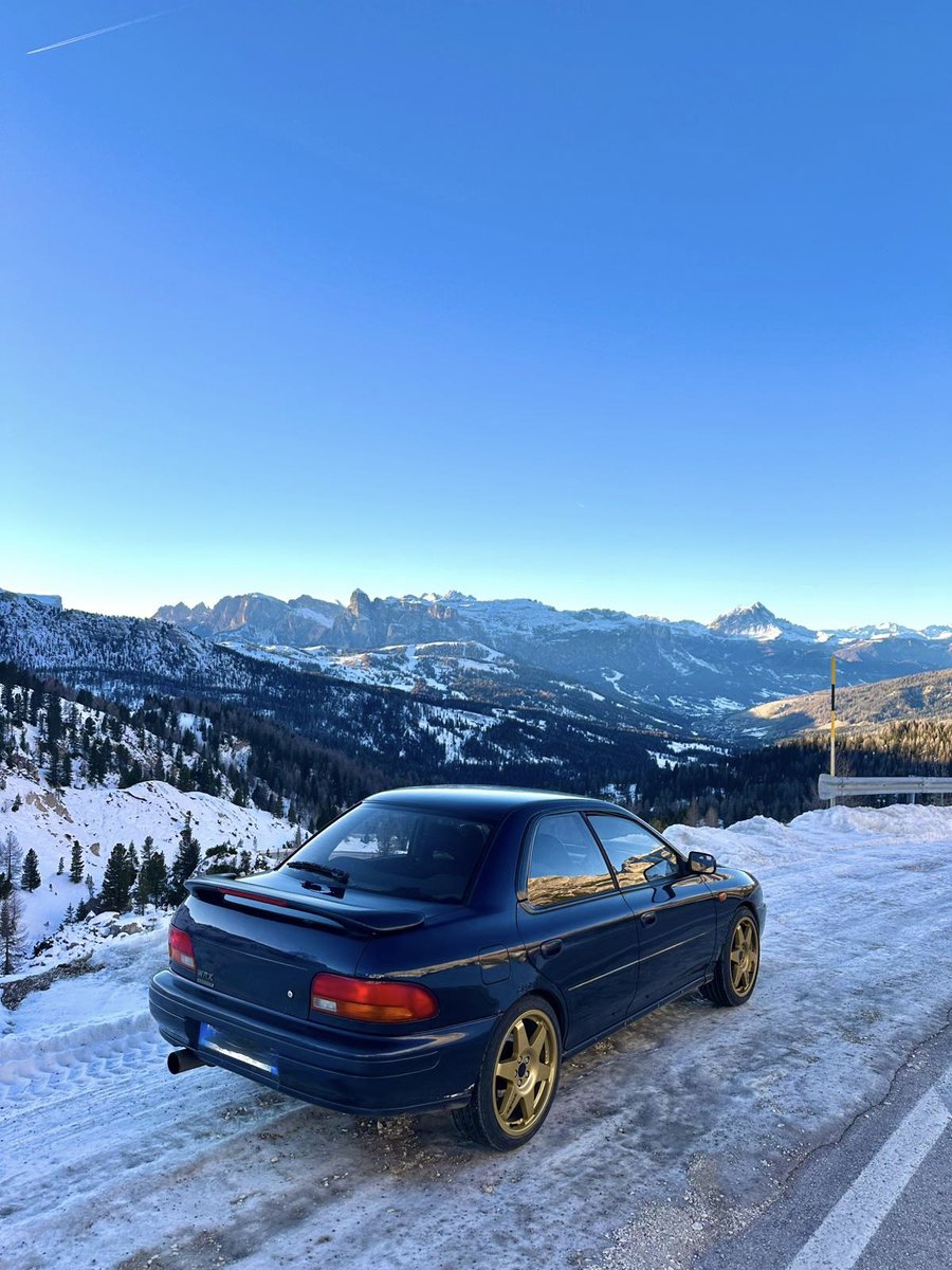 Sono tornate disponibili ruote Speedline modello 2013 misure 8x18 ET48 5x100 finitura #Gold applicazione RACING con tappi coprimozzo e dadi per il fissaggio .
Per informazioni o prenotazioni 📨 evospeedamg@gmail.com
.
.
.
#speedline #type2013 #racingwheels #madeinitaly #subaru