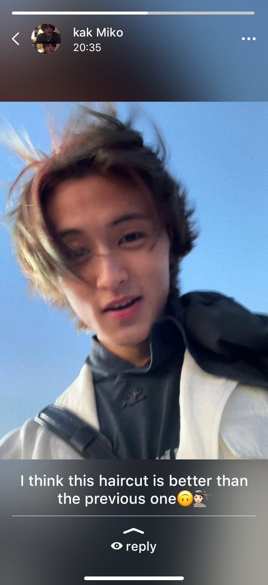 thisnadirlyours's tweet image. truth or dare
;i think i'm in love

— Mark Lee few tweets au 
by ©thisnadirlyours