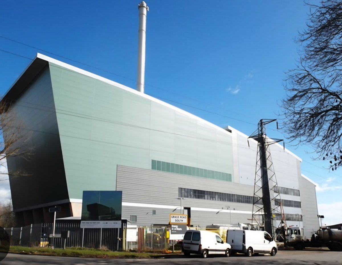 Supporting our #clients with seconded #HSE professionals is another service that we offer and Keith is off to a great start this week with <a href="/ViridorUK/">Viridor</a> in #Exeter at their #energyrecoverfacility.
#secondedresource #onsitesuport #bbs #safetyculture
#electricalsafetyrules
