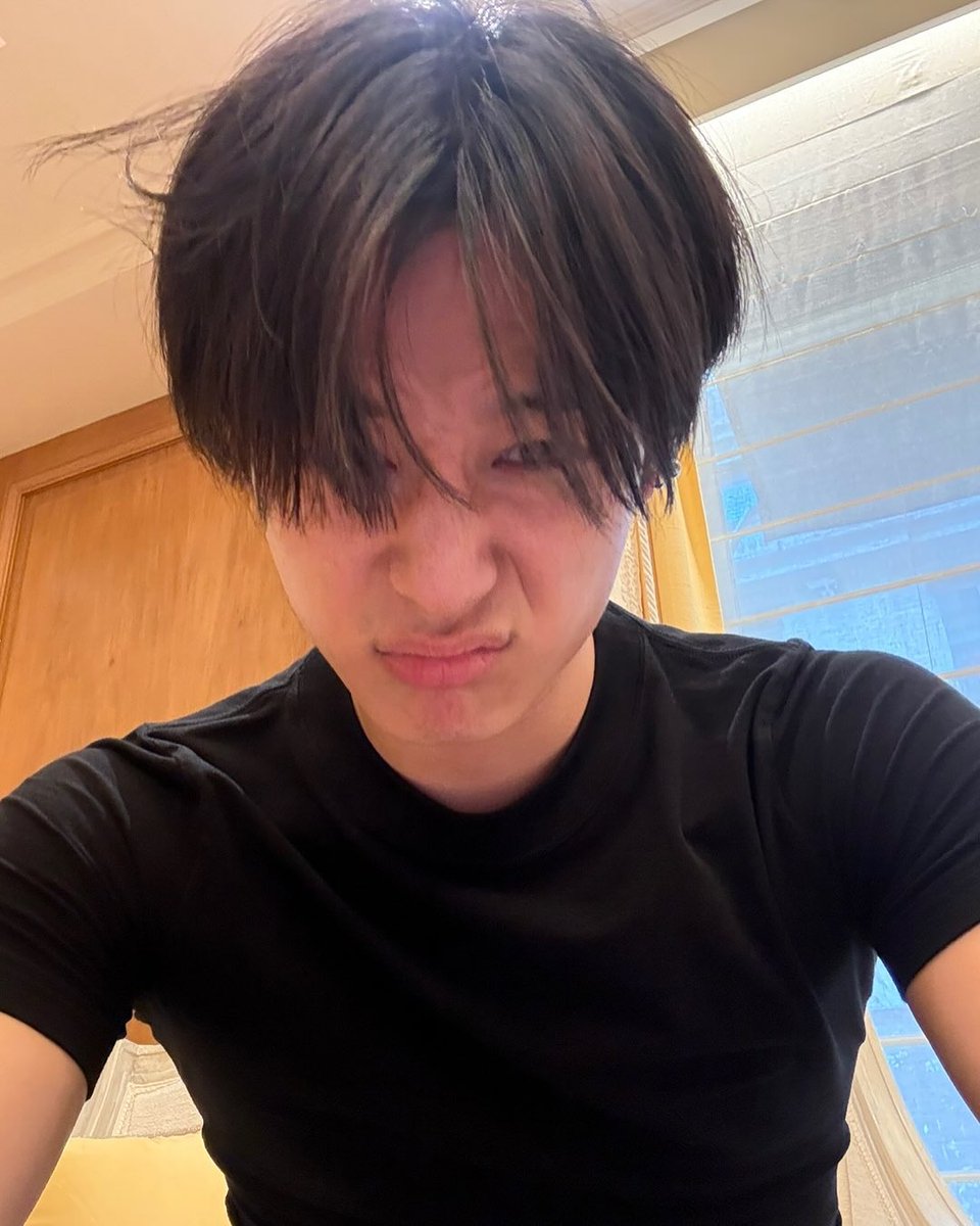 kittenzuyo's tweet image. ah yes, my future silly spontaneous husband..