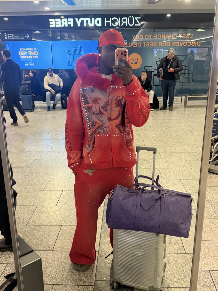 highFashion tweet media
