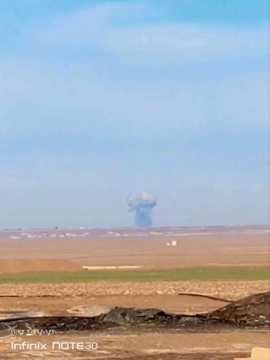 مقاتلات حربية تركية  تستهدف ميليشيات قسد في صوامع الهول بمحافظة #الحسكة

* الاتراك غير مستعدين للمساومة على امنهم القومي