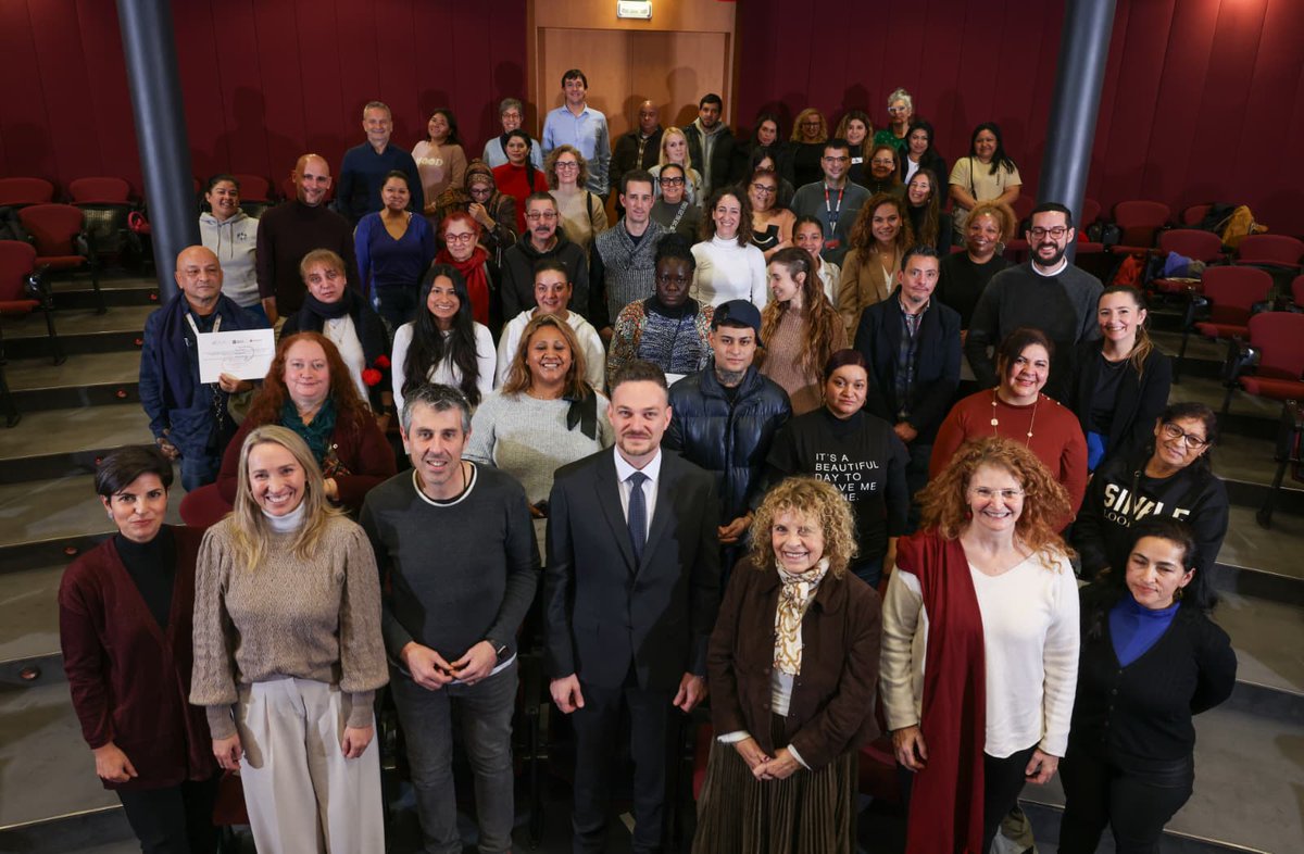 🏆 Celebrem la cloenda de l’edició 2025 del #programaONA amb el lliurament de diplomes.

Històries de superació i de persones que lluiten per tenir una vida millor.

Orgullosos de col·laborar amb aquest projecte que millora l'ocupabilitat de persones en situació de