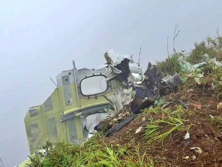 txttransportasi's tweet image. Txttransportasi mengucapkan turut berbelasungkawa atas musibah yang terjadi pada pesawat ATR 42-500 yang dioperasikan Indonesia Air Transport 🥀

Dilaporkan pesawat rute Yogyakarta - Makassar tersebut hilang kontak di Maros, Sulawesi Selatan pada hari Sabtu lalu pukul 13:17 WITA…