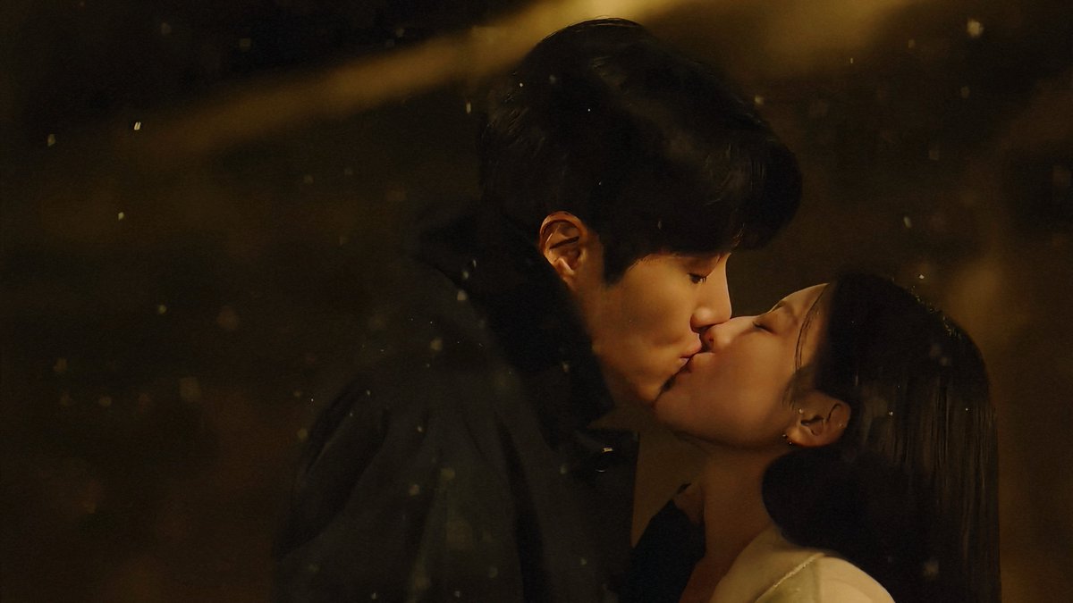 he comes to you with no beautiful promises, telling you that one day you both might part so you don’t have to live in fear of a story without an ending.

he wants you to rest in today, to love without counting tomorrows, and simply to be happy.

#CanThisLoveBeTranslated