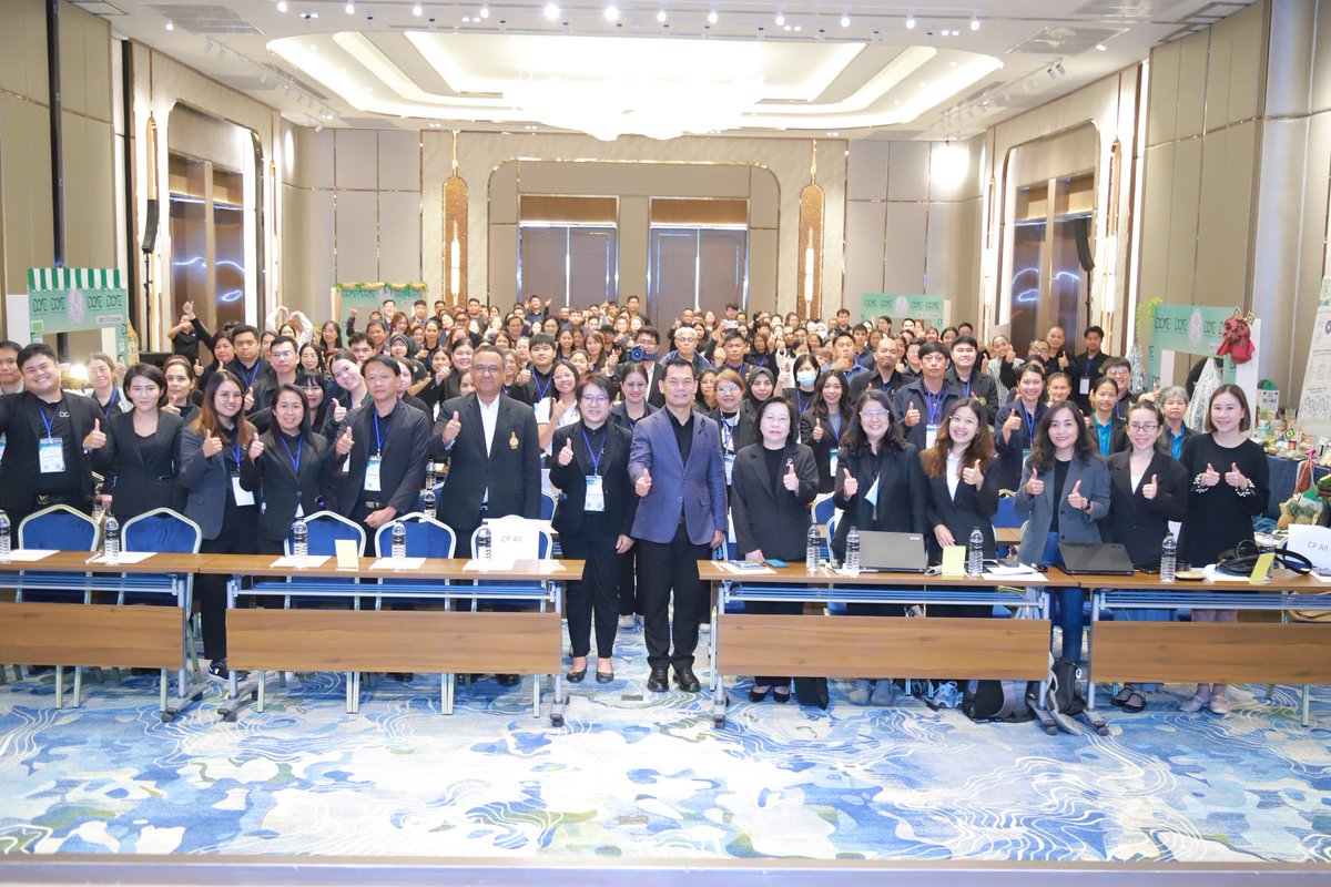 KuSongkhla's tweet image. 📌กรมส่งเสริมการเกษตรเดินหน้า Reskill–Upskill เกษตรกร ปั้นผู้ประกอบการตลาดเกษตรยุคดิจิทัล เชี่ยวชาญทั้งออฟไลน์–ออนไลน์👇
facebook.com/share/p/17oRwy…
#กรมส่งเสริมการเกษตรเดินหน้า 
#ReskillUpskill 
#ผู้ประกอบการตลาดเกษตรยุคดิจิทัล 
#วิทยุมก #kuradionetwork