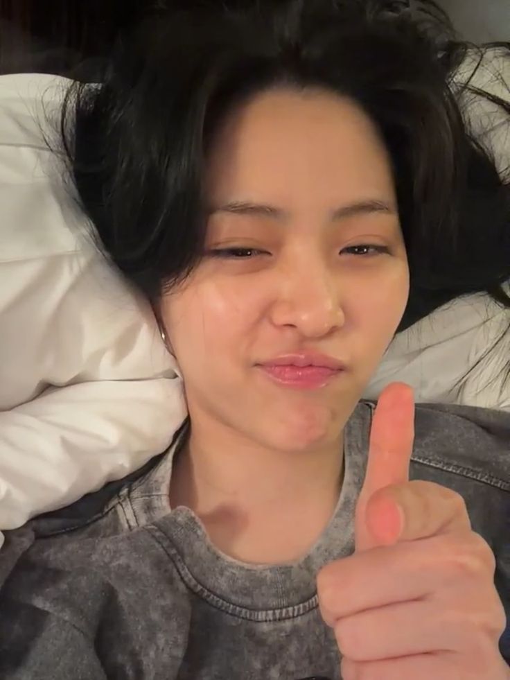 gernerlap's tweet image. ️️

️️

Sayang, aku udah sampe apart ya. Kayaknya abis ini tepar. (misalnya)

️️

️️