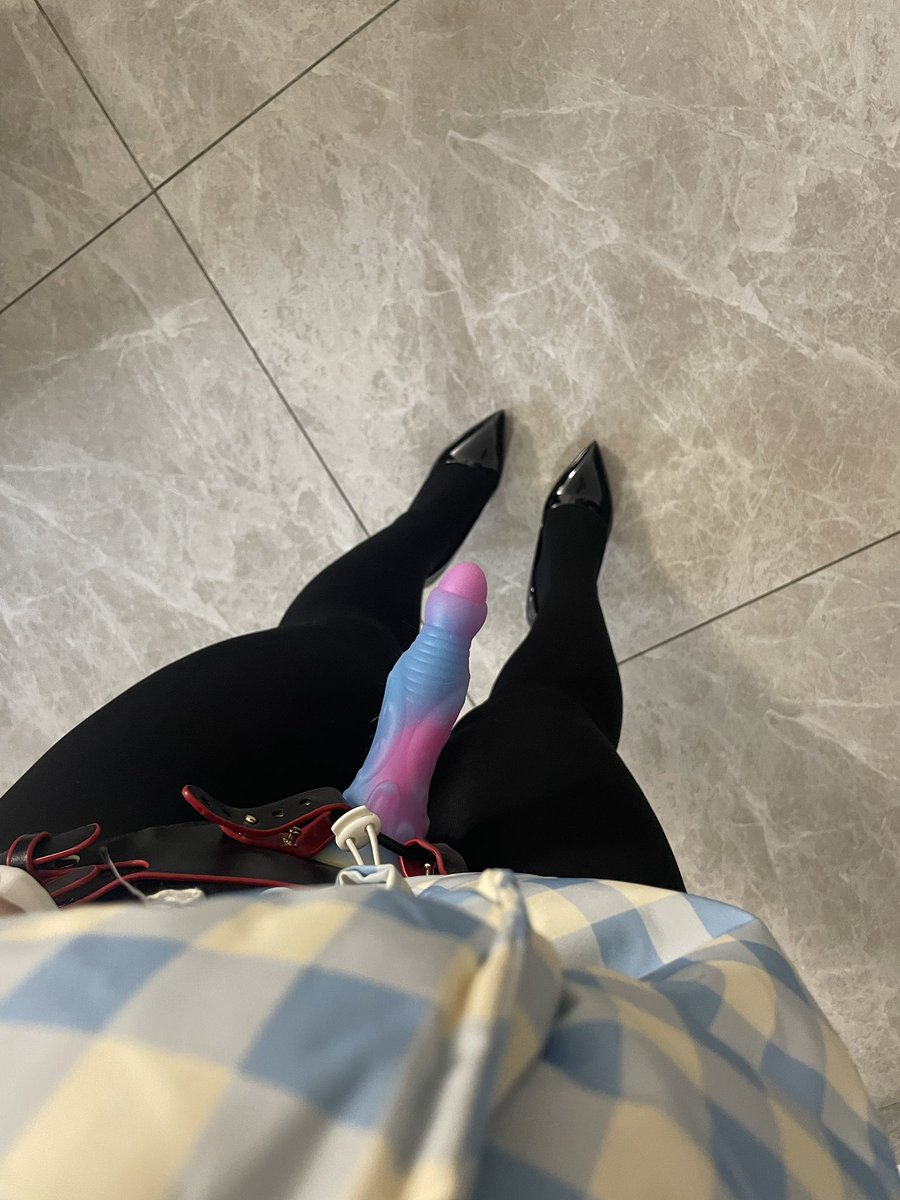 抖音 你就这样对我吧 我一点也不伤心 一点也不难过 我没事 
所有人 来吃我几把
#女S #四爱女s