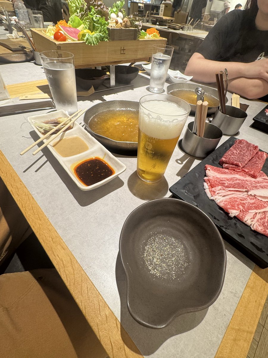 MonsoonGG's tweet image. Went to this amazing place that truly inspired me! I love their minimal setup, quality ingredients, &amp;amp; vibes.

Everyone there was so nice to me they kept bringing me out gifts!! I love them