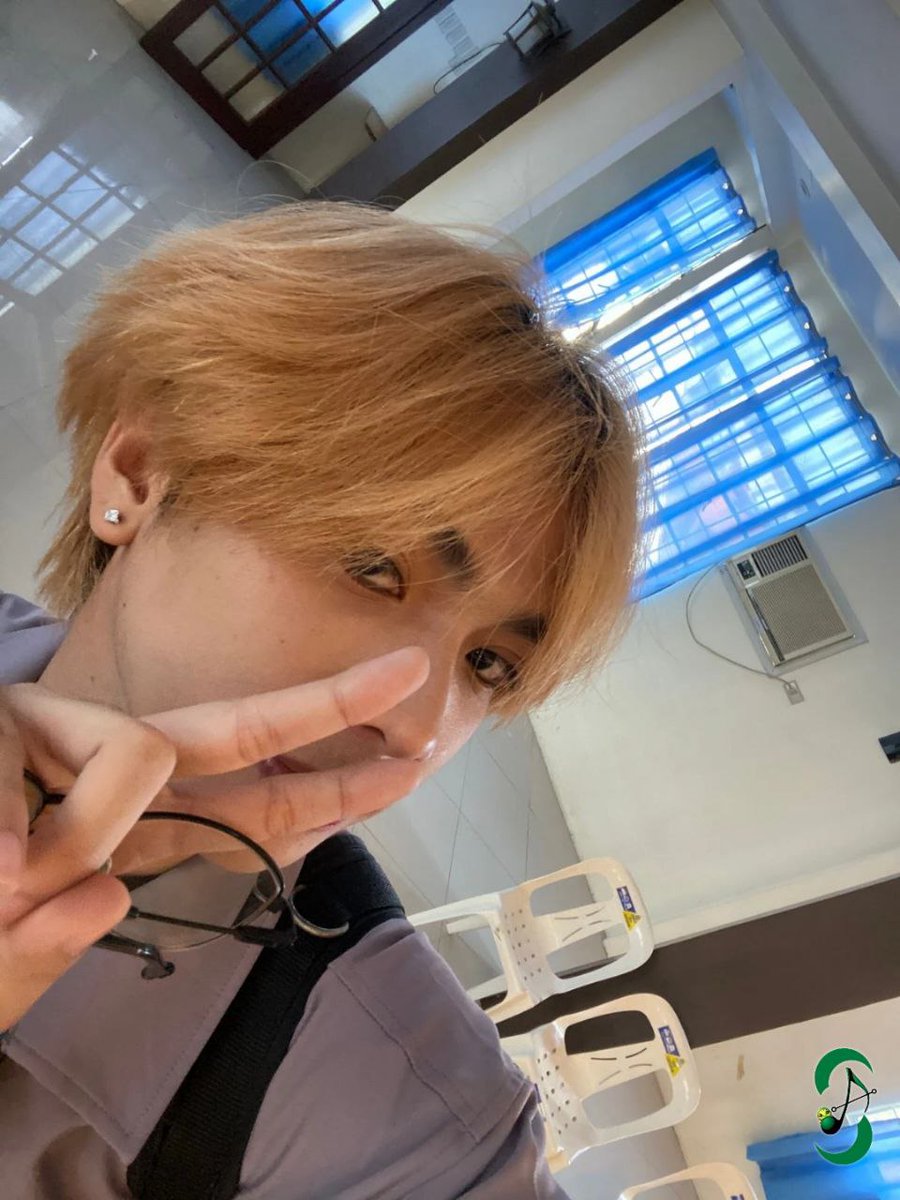 aria_phofc's tweet photo. 📅[01|18|26] HANDS OF HOPE: A CHARITABLE CAUSE🤍

AZTER _Alas favorite pose? A peace sign✌️
Always choosing kindness. Always choosing peace.💚

📍Holy Family Parish - Kamias
🏠: Organized by @tatinapayofc

#AZTER #AZTER_ALAS
#ARIAPHILIPPINES 
@azter_ph @azter_alas https://t.co/ItXv67SReK