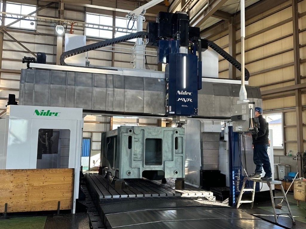 kabusikiKAWASE's tweet photo. 👨‍🔧設備紹介🧑‍🔧
⁡
昨年11月導入 ✨
⁡
Nidec製 五面加工機 MVR40Hx
⁡
門幅3750mm・門高2450mm
⁡
社内では最大級の加工設備として稼働中です！
「大型ワークも高精度に」

#Nidec
#五面加工機
#静岡県駿東郡長泉町
#大型加工機
#MVR40Hx
#設備紹介
#工作機械
#製造業
#ものづくり https://t.co/FsizXLGcB3