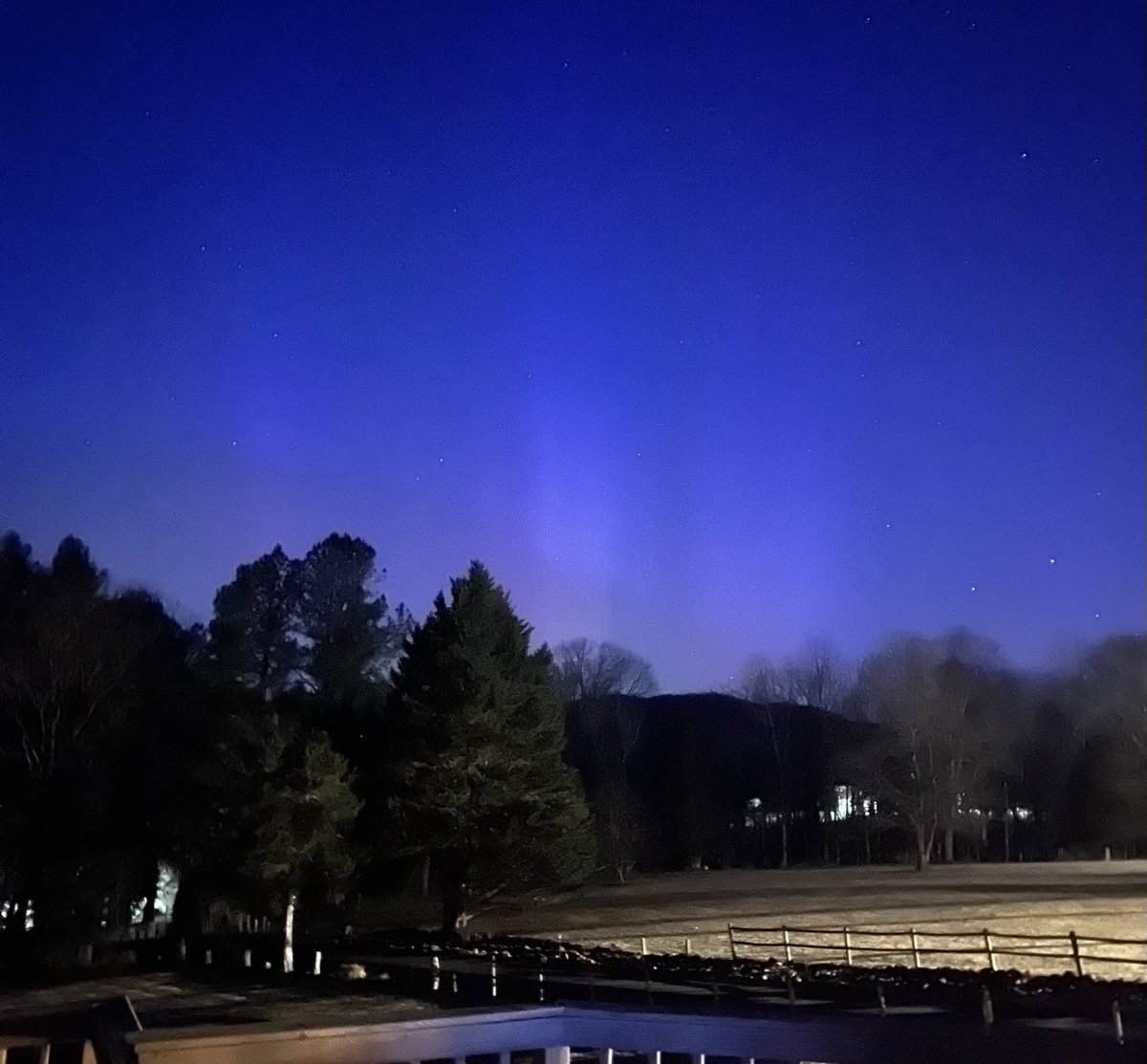 No northern lights last night- but a little early this morning. (Central Virginia)