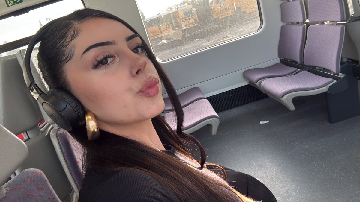 berraqueroo's tweet image. fuck la renfe