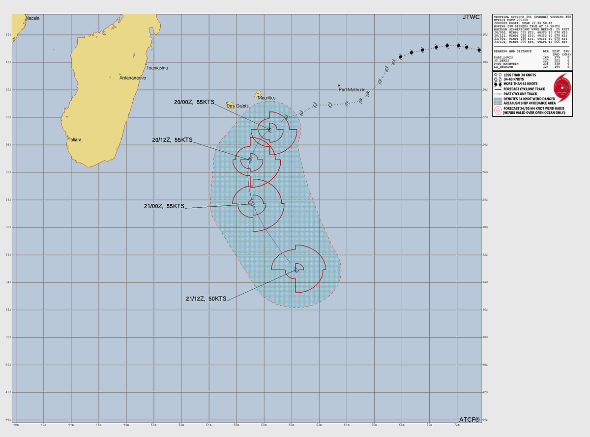 vividweather_vw's tweet photo. STS #Dudzai and Invest #98S lingering on the Southwest Indian Ocean, with the former expected to begin its extratropical transition as it interacts with the polar jet, and the latter going eastward into southern Madagascar as it quickly consolidates over the next 24 hours. (JTWC) https://t.co/1nNV7dZITX