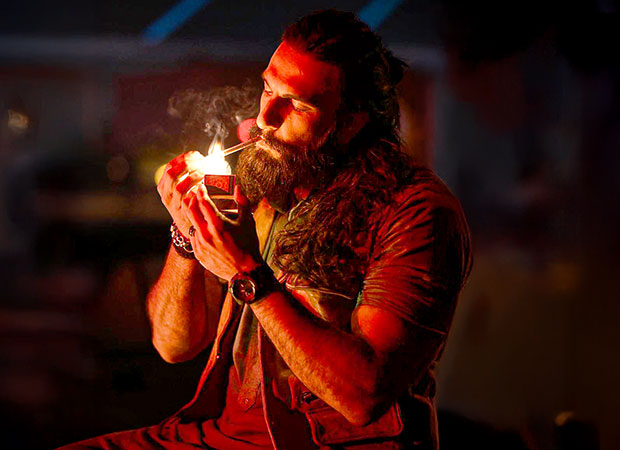 FilmiFryDay's tweet photo. 🚨 BREAKING: The #Dhurandhar sequel is officially titled Dhurandhar: The Revenge! 💥🎬

The teaser has just been passed by the CBFC with an ‘A’ Certificate. 🔞 You know what that means... things are about to get INTENSE. 🔥

#DhurandharTheRevenge #BreakingNews #TeaserOutSoon #ACertified #RanveerSingh #AkshayeKhanna