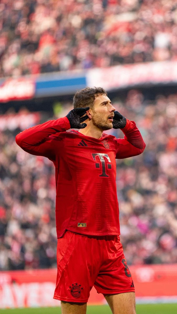 Şampiyonluk gitti diyenler boş yapıyor.Geçen sene de puan durumu bu şekildi sonuç ŞAMPİYON GALATASARAY.

Kimse bu algılara kanmasın he kananlarda sezon sonu yüzsüz gibi Şampiyonluk kutlamasın!