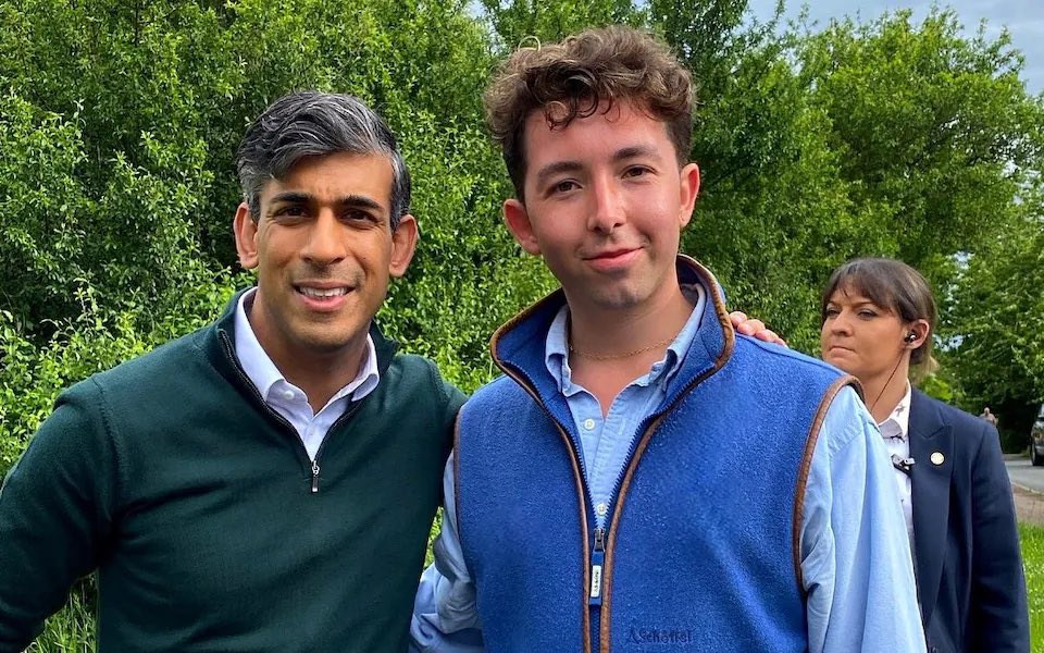 RYAN-MARK tweet media