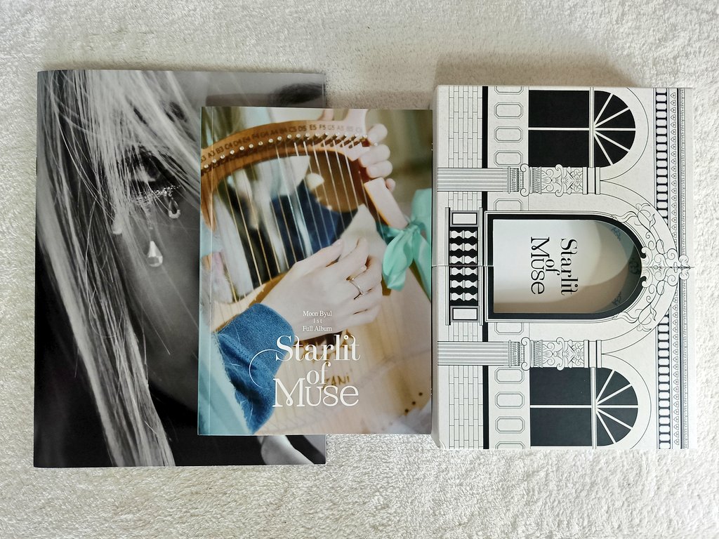 kstuffph101's tweet image. wts lfb ph

Moonbyul starlit of muse unsealed album
280 set payo (take all)

(limited ver, museum ver and photobook version)

onhand
official 
good condi
jnt 

First 1st full album photobook museum limited bag version no pc