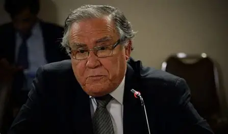 HQGatica's tweet image. Jaime Campos es un infeliz radical que siendo ministro de Justicia de Bachelet se negó cerrar Punta Peuco por tener allí un hermano asesino, de nombre Ángel Campos.
Este carajo sería uno de lo que ocupe un cargo ministerial en el gabinete de Kast.
Ese es el nivel.