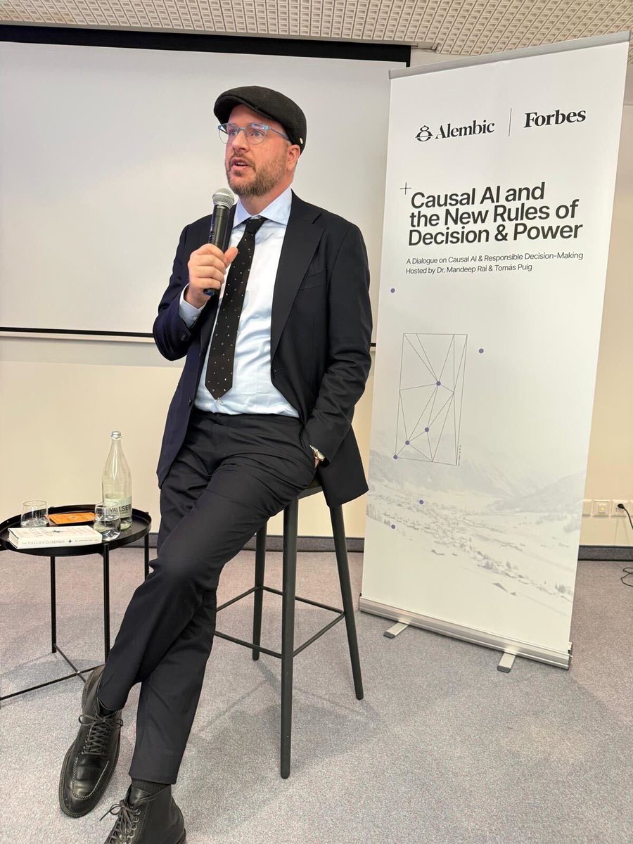 Tomás Puig tweet media