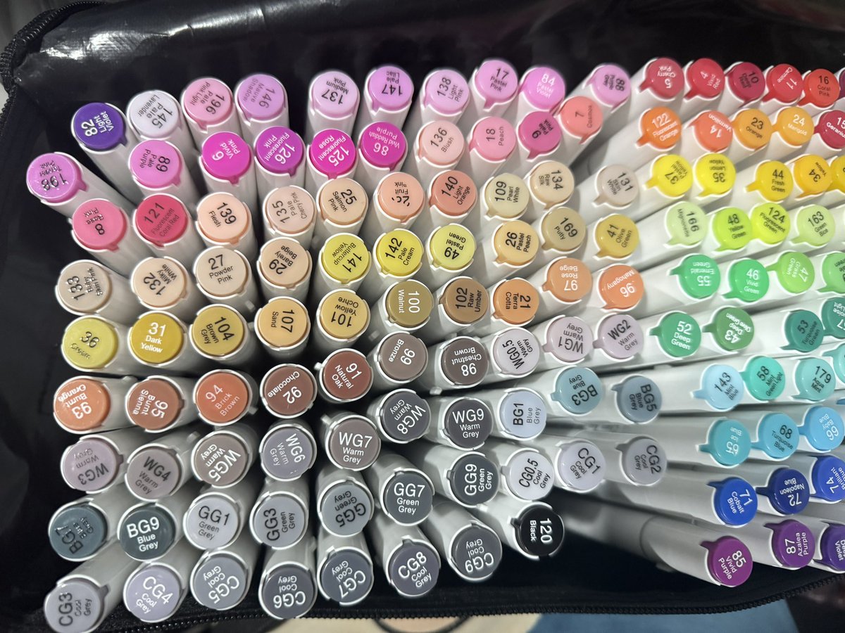 mint192168's tweet photo. ส่งต่อสีมาร์คเกอร์ 168สี 999รวมส่ง สียังไม่เคยใช้นะคะ #ส่งต่อเครื่องเขียนมือสอง #ส่งต่อของใช้ #ส่งต่อเครื่องเขียน https://t.co/sv2UvSdI2o