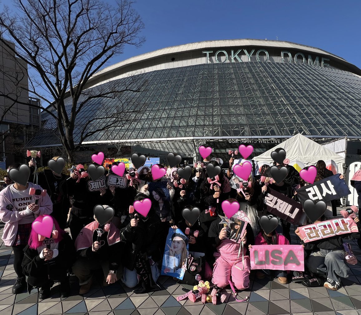 co_yg330's tweet photo. 最高な時間
会ってくれたBLINKありがとう😊
久しぶりに会った人も居れば初めて会った人も沢山居たけどみんなから暖かさを感じた😭

絡みはあるけど会うのは初めてのも人も今回初めて会った人も沢山ありがとうございます！
楽しい時間をありがとう〜また会おうね♥️🖤
 #BLINK
 #BLACKPINKinTOKYO https://t.co/kTxf3h8LbC