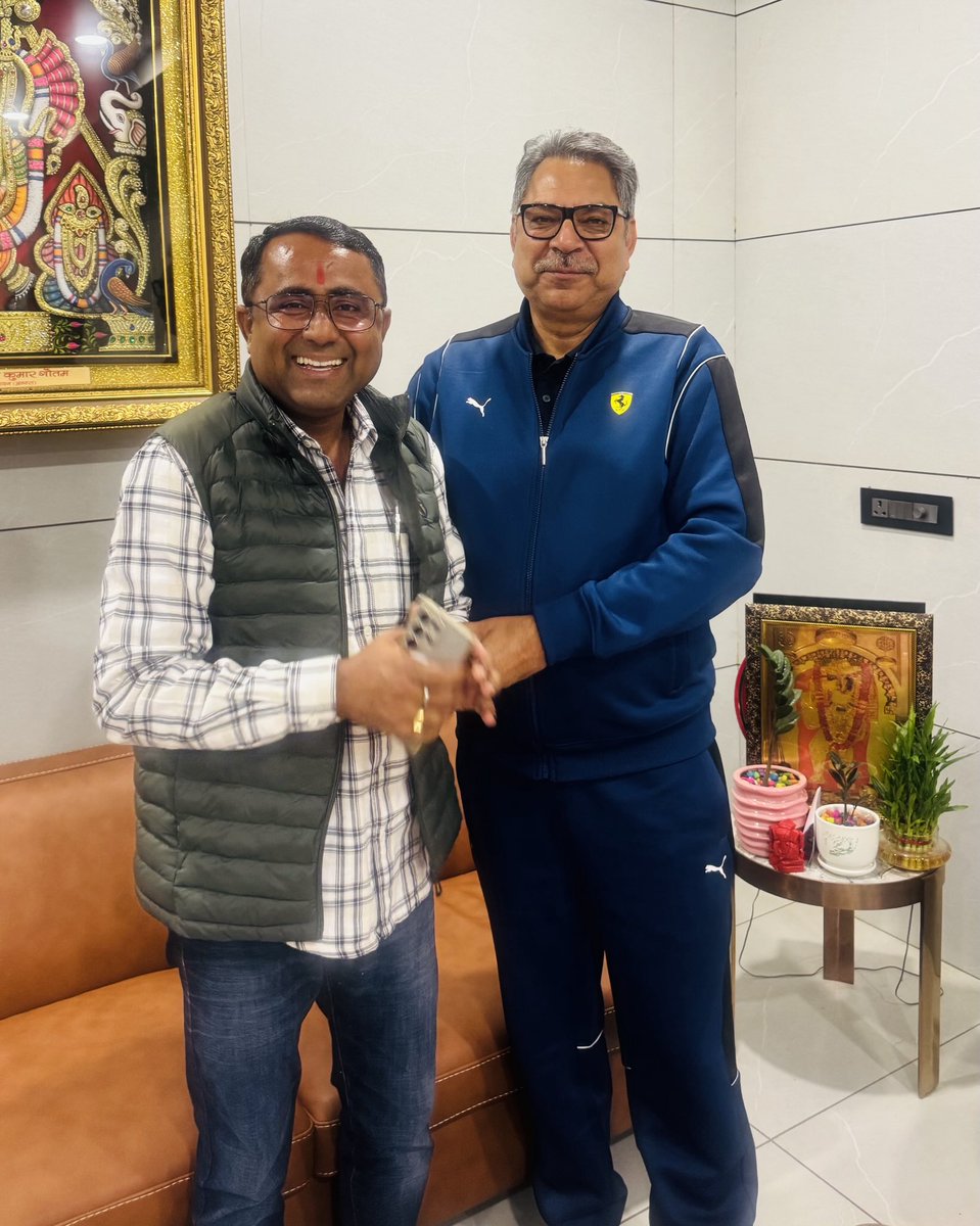 OPGargJSM's tweet photo. पूर्व प्रदेश अध्यक्ष भाजपा राजस्थान व हरियाणा प्रभारी आदरणीय  भाई साहब सतीश पूनिया जी को ग्रेटर बेंगलुरु कॉर्पोरेशन चुनाव के लिए चुनाव सह-प्रभारी नियुक्ति पर हार्दिक बधाई एव शुभकामनाएं। 
⁦⁦@DrSatishPoonia⁩ 
⁦@OfficeOfDrSP⁩ https://t.co/cR2XhVeKZH